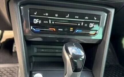 Volkswagen Tiguan II, 2021 год, 3 500 000 рублей, 14 фотография