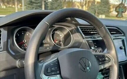 Volkswagen Tiguan II, 2021 год, 3 500 000 рублей, 13 фотография