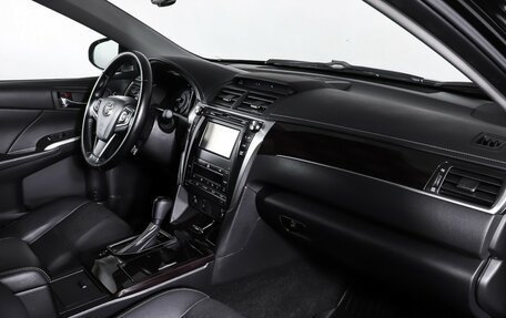 Toyota Camry, 2016 год, 2 090 000 рублей, 11 фотография