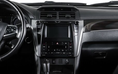 Toyota Camry, 2016 год, 2 090 000 рублей, 14 фотография