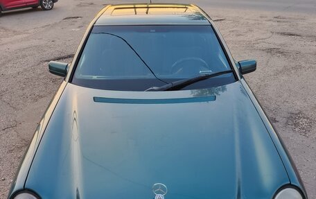 Mercedes-Benz E-Класс, 1996 год, 360 000 рублей, 3 фотография