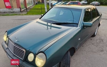 Mercedes-Benz E-Класс, 1996 год, 360 000 рублей, 2 фотография