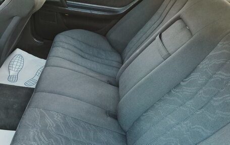Mercedes-Benz E-Класс, 1996 год, 360 000 рублей, 14 фотография