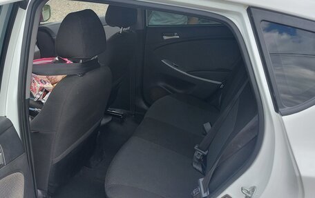 Hyundai Solaris II рестайлинг, 2013 год, 760 000 рублей, 7 фотография