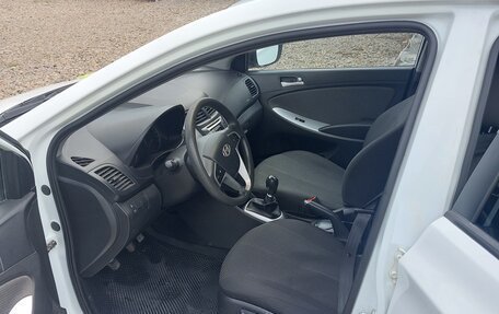 Hyundai Solaris II рестайлинг, 2013 год, 760 000 рублей, 6 фотография