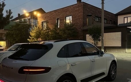Porsche Macan I рестайлинг, 2016 год, 3 500 000 рублей, 4 фотография