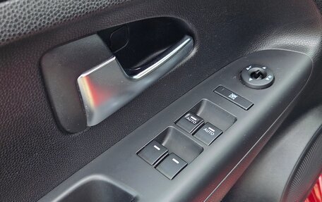 KIA Venga I, 2015 год, 1 200 000 рублей, 28 фотография