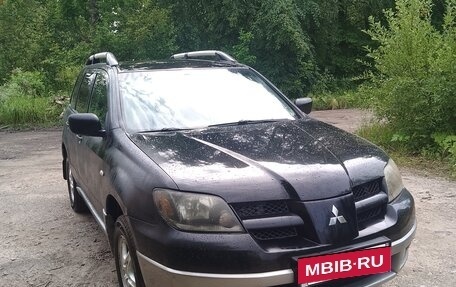 Mitsubishi Outlander III рестайлинг 3, 2003 год, 460 000 рублей, 2 фотография