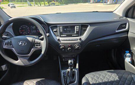 Hyundai Solaris II рестайлинг, 2017 год, 1 200 000 рублей, 9 фотография
