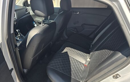 Hyundai Solaris II рестайлинг, 2017 год, 1 200 000 рублей, 12 фотография