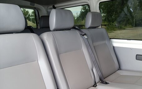 Volkswagen Transporter T5 рестайлинг, 2009 год, 1 200 000 рублей, 7 фотография