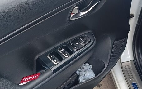 KIA Rio IV, 2019 год, 950 000 рублей, 3 фотография