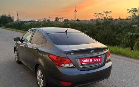 Hyundai Solaris II рестайлинг, 2013 год, 750 000 рублей, 5 фотография