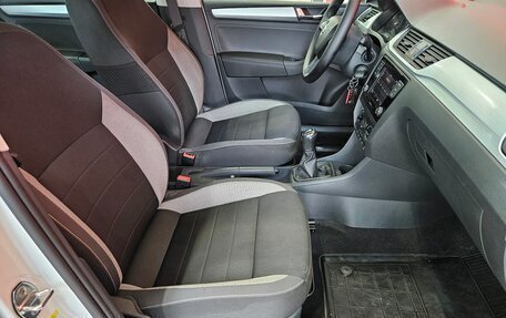 Skoda Rapid I, 2018 год, 1 045 000 рублей, 11 фотография