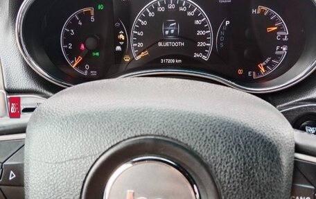 Jeep Grand Cherokee, 2013 год, 2 600 000 рублей, 18 фотография