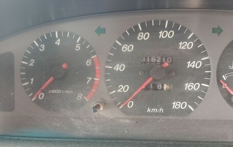 Mazda Bongo Friendee i рестайлинг, 2000 год, 360 000 рублей, 3 фотография