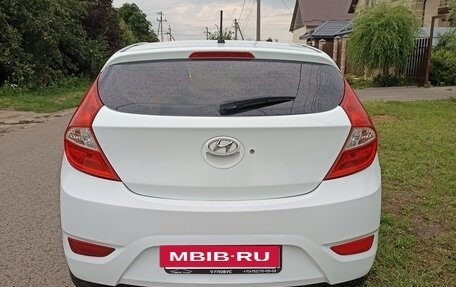 Hyundai Solaris II рестайлинг, 2011 год, 710 000 рублей, 6 фотография