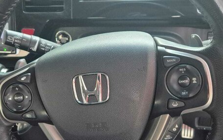 Honda Stepwgn IV, 2019 год, 2 800 000 рублей, 13 фотография