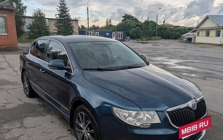 Skoda Superb III рестайлинг, 2012 год, 1 047 000 рублей, 2 фотография