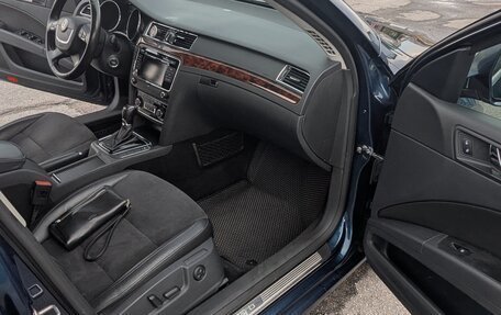 Skoda Superb III рестайлинг, 2012 год, 1 047 000 рублей, 19 фотография