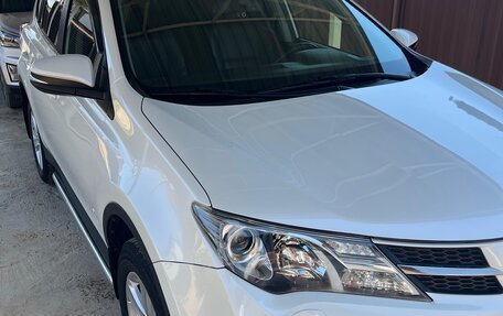 Toyota RAV4, 2014 год, 1 870 000 рублей, 2 фотография