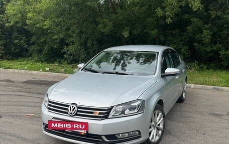 Volkswagen Passat B7, 2012 год, 1 600 000 рублей, 2 фотография