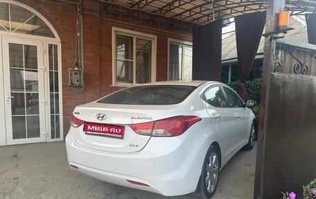 Hyundai Elantra V, 2012 год, 665 000 рублей, 1 фотография