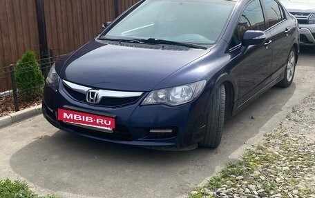 Honda Civic VIII, 2010 год, 1 050 000 рублей, 2 фотография