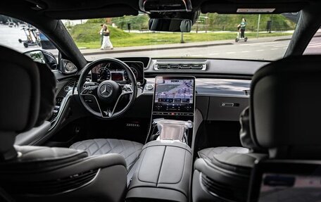 Mercedes-Benz S-Класс, 2024 год, 23 800 000 рублей, 17 фотография
