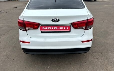 KIA Rio III рестайлинг, 2016 год, 730 000 рублей, 2 фотография