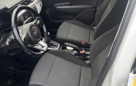 KIA Rio IV, 2018 год, 950 000 рублей, 6 фотография