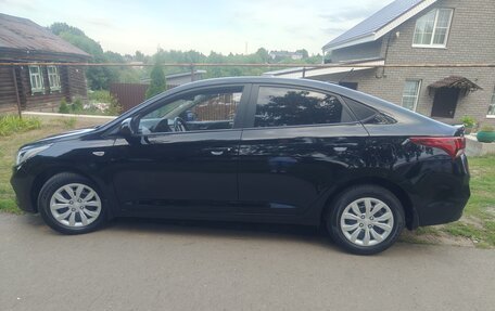 Hyundai Solaris II рестайлинг, 2017 год, 1 280 000 рублей, 2 фотография