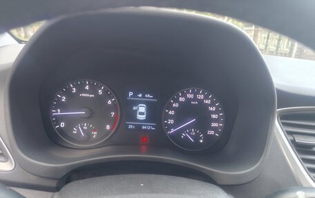 Hyundai Solaris II рестайлинг, 2017 год, 1 280 000 рублей, 9 фотография
