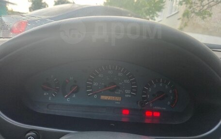 Mitsubishi Galant VIII, 2002 год, 140 000 рублей, 4 фотография