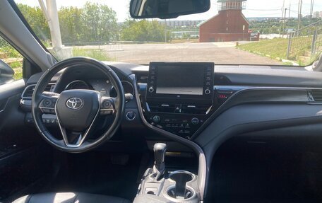 Toyota Camry, 2021 год, 3 400 000 рублей, 5 фотография
