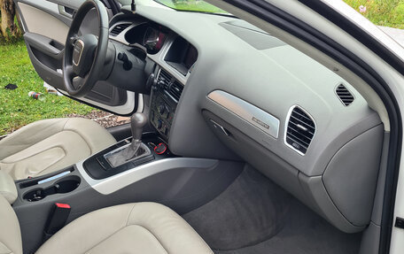 Audi A4, 2011 год, 1 600 000 рублей, 13 фотография
