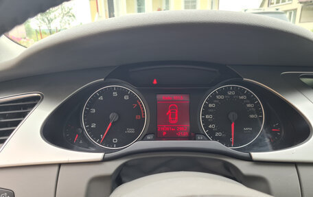 Audi A4, 2011 год, 1 600 000 рублей, 18 фотография