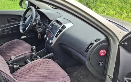 KIA cee'd I рестайлинг, 2011 год, 680 000 рублей, 6 фотография