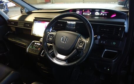 Honda Stepwgn IV, 2015 год, 2 150 000 рублей, 14 фотография