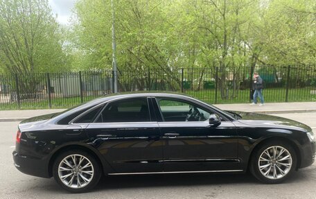 Audi A8, 2010 год, 1 590 000 рублей, 5 фотография
