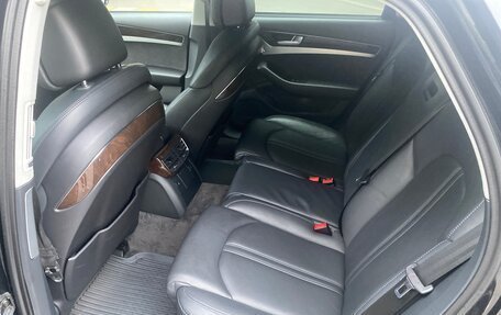 Audi A8, 2010 год, 1 590 000 рублей, 18 фотография