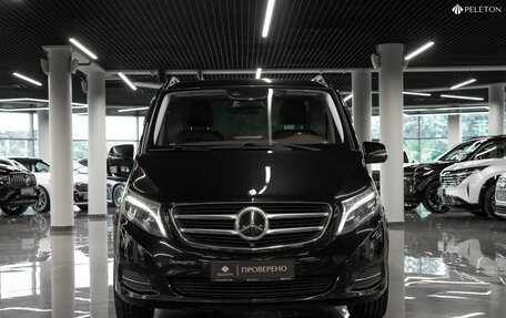 Mercedes-Benz V-Класс, 2016 год, 4 000 000 рублей, 3 фотография