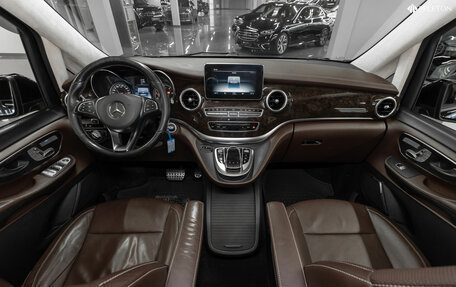 Mercedes-Benz V-Класс, 2016 год, 4 000 000 рублей, 8 фотография