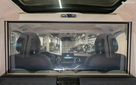 Mercedes-Benz V-Класс, 2016 год, 4 000 000 рублей, 24 фотография