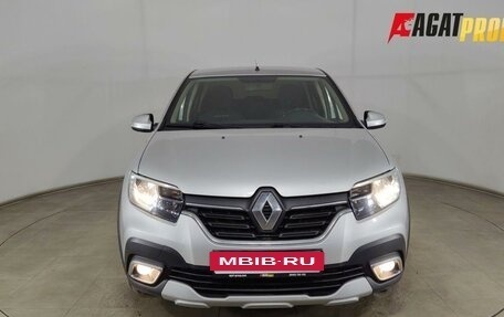 Renault Logan II, 2020 год, 980 000 рублей, 2 фотография