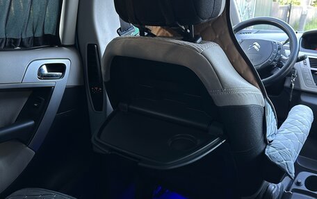 Citroen C4 Picasso II рестайлинг, 2012 год, 750 000 рублей, 23 фотография
