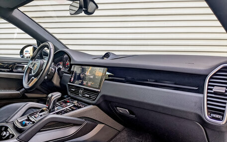 Porsche Cayenne III, 2020 год, 7 995 000 рублей, 13 фотография