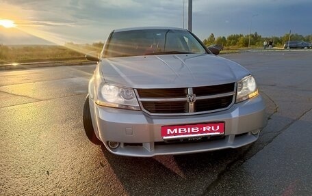 Dodge Avenger II рестайлинг, 2008 год, 680 000 рублей, 1 фотография