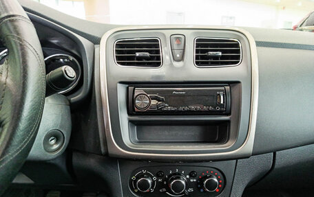 Renault Logan II, 2015 год, 437 000 рублей, 18 фотография