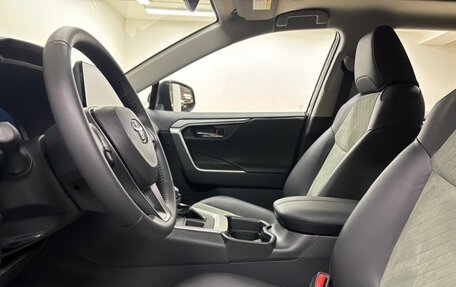 Toyota RAV4, 2025 год, 4 150 000 рублей, 11 фотография